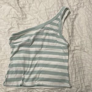 Never worn! Just cleaning out my closet!